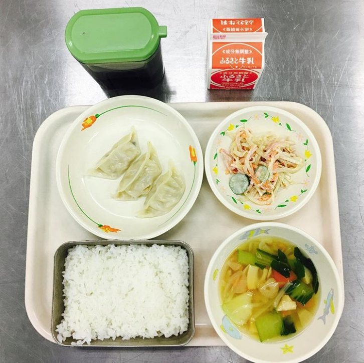children’s school lunch